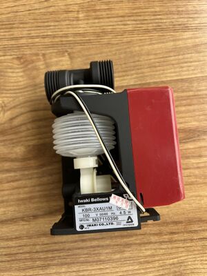 Il minilab di NORITSU FUJI MUGGISCE LA POMPA IWAKI KBR-3XAU1M di REPLENISHER fornitore