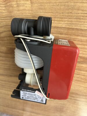IWAKI MUGGISCONO il KBR 3XAU1M della POMPA di REPLENISHER PER la FRONTIERA NORITSU Minilab di FUJI fornitore