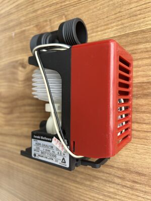 IWAKI MUGGISCONO il KBR 3XAU1M della POMPA di REPLENISHER PER la FRONTIERA NORITSU Minilab di FUJI fornitore