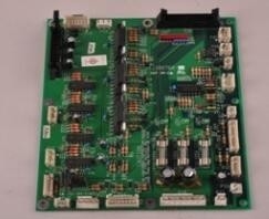 PWB J390768 del driver dell'analizzatore del pezzo di ricambio di serie del minilab QSS32 di Noritsu fornitore
