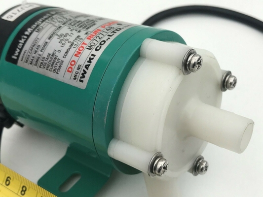 Pompa magnetica MD-10K NL27 di Iwaki del pezzo di ricambio di Minilab di frontiera di Fuji un CA PU715 di 100 volt fornitore